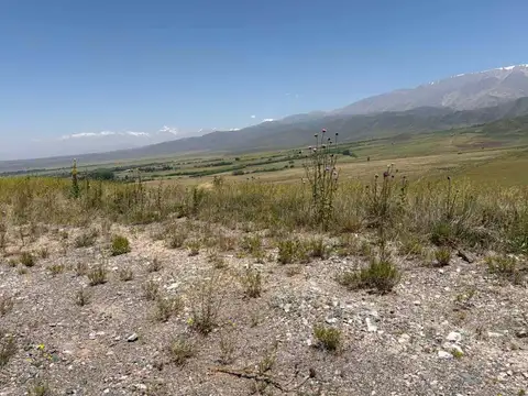Terreno en Venta en La Carrera, USD 140.000