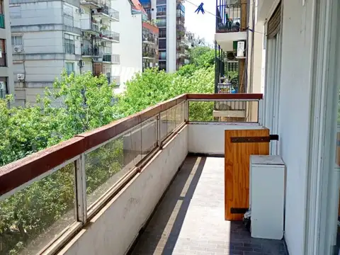 French 2900, Piso 4