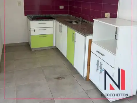 Bagnat  700 , Piso 0