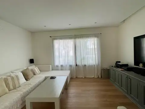 Aristóbulo del Valle 4591- Barrio cerrado San Agustín