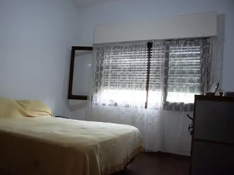 Casa 3 ambientes en venta San Martin con Quincho