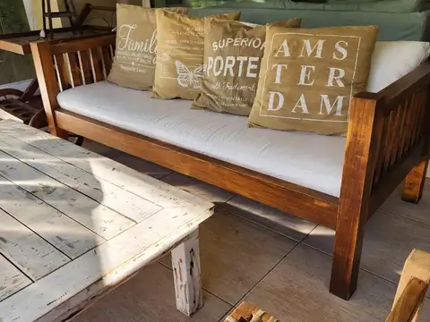 Casa 5 ambientes con 4 baños