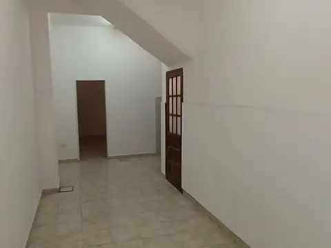Depto Tipo Casa 2 ambientes con 1 baño