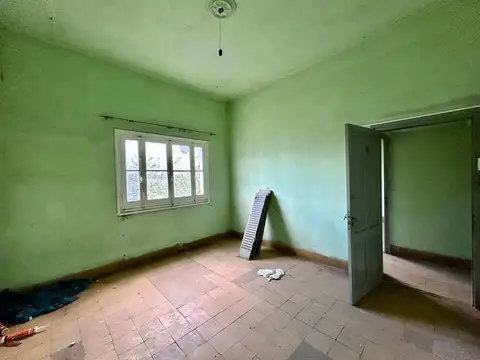 Casa 12 ambientes con 5 baños