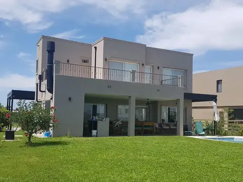 Casa en alquiler en Barrio Ceibos, Puertos Escobar