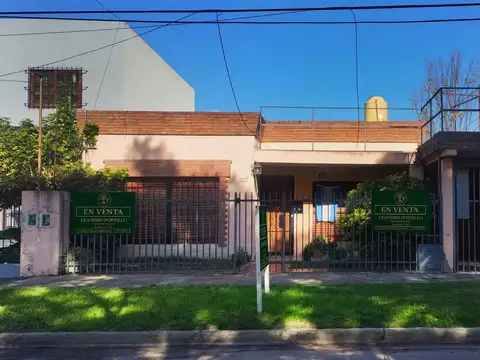 Casa tipo PH con patio, terraza y cochera - Sin expensas
