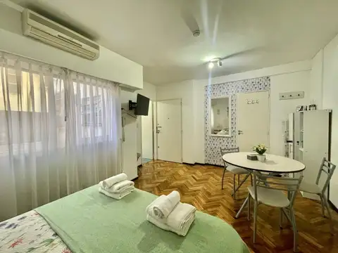 Oportunidad Monoambiente Luminoso con cocina separada, Ideal Inversión!