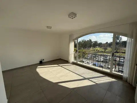 Departamento en Alquiler en Pilar, $ 800.000