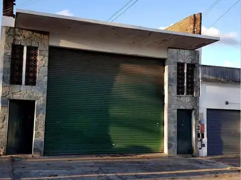 Depósito en venta - Galpón - 1 Baño - 372Mts2 - Villa Lugano