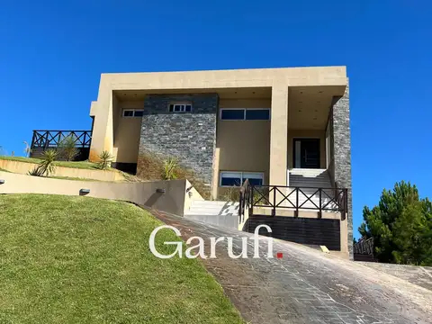 Casa en venta financiada en costa esmeralda barrio deportivo 1