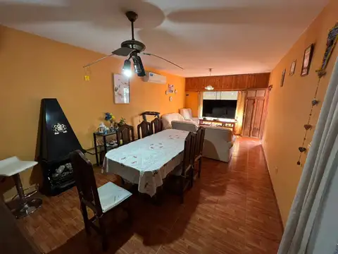 CASA EN VENTA 3 AMBIENTES ARREGHINI  GLEW