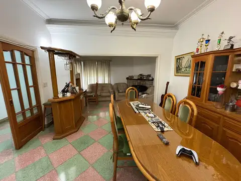 Casa en Venta en Burzaco, USD 160.000