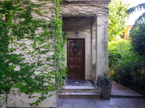 Casa en Venta en Adrogue, USD 780.000