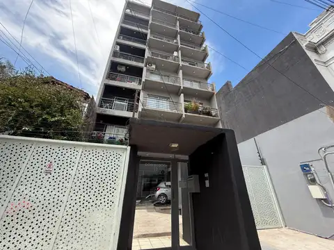 Monoambiente en venta Bernal Centro