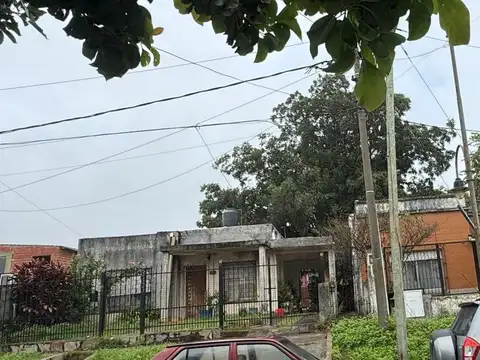 Casa - Venta - Argentina, San Fernando - FRENCH 3100