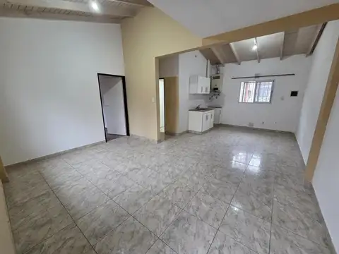 MUY BUEN DEPTO T/CASA 3 AMB AMPLIO!