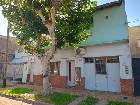 CASA MULTIF. 6 AMB. TERR. COCH. A/CRE. FLORIDA O.