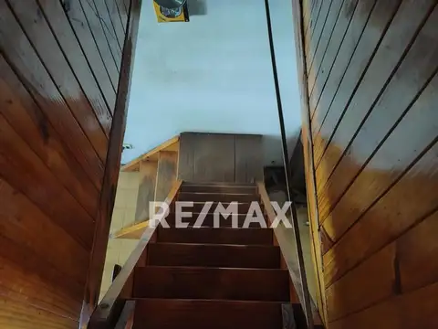 VENTA CASA CON QUINCHO CIPOLLETTI