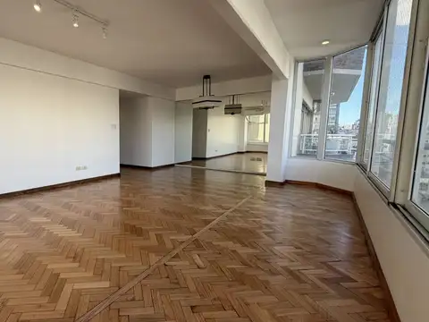 Departamento en Alquiler de 4 ambientes