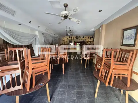 Casa 6 ambientes con 4 baños