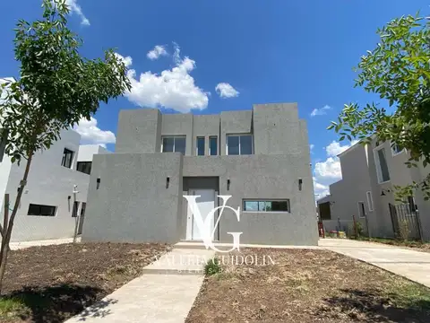 Casa en Venta en Pilar Del Este, Countries y Barrios Cerrados en Pilar