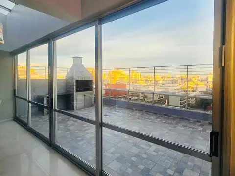 Espectacular duplex de 5 amb con terraza y parrila propia . increibles vistas, Amenities