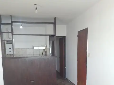Departamento en Alquiler en Republica De La Sexta, $ 380.000