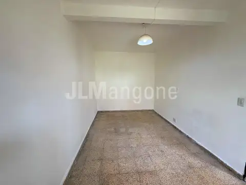 Depto Tipo Casa en Alquiler 45 años