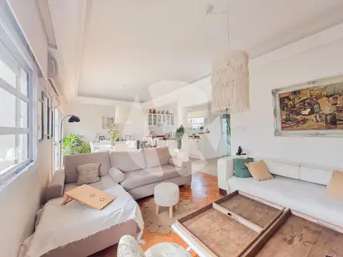 Departamento tipo PH de 4 ambientes con Terraza en Almagro 