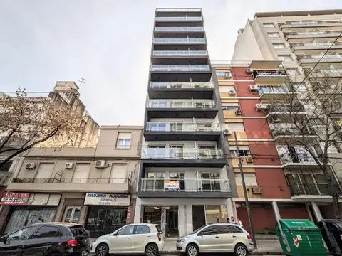 UNIDAD EN SÉPTIMO PISO AL FRENTE, 27 M2, VALOR UNICO U$S 79.800
