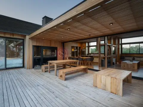 Casa en Alquiler Temporal en Barrio Senderos 3, USD 5.500