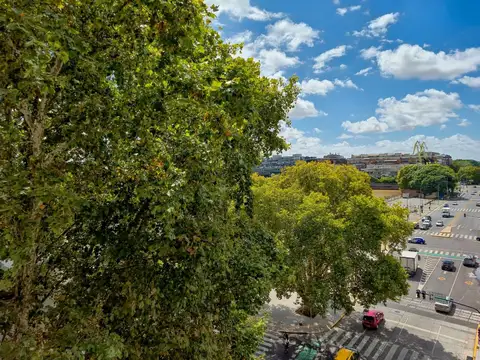 Avenida Ingeniero Huergo 900