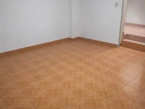 Depto Tipo Casa en Venta 56 años