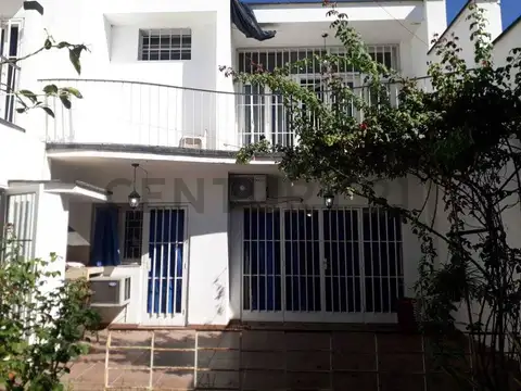 Venta de Casa 4 AMBIENTES en SEGUNDA SECCIÓN