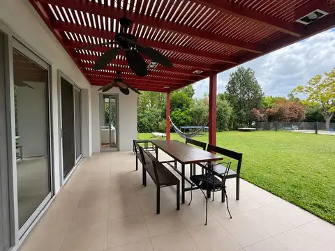 Casa en Alquiler Temporal A Estrenar