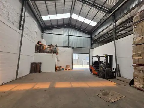 Galpon en Alquiler A Estrenar