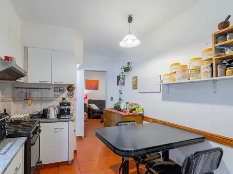 Casa 4 ambientes con 1 baño