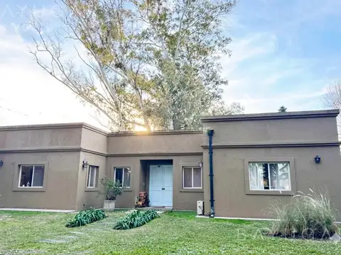 ALQUILER (SIN MUEBLES) - Casa en Sausalito / Pilar