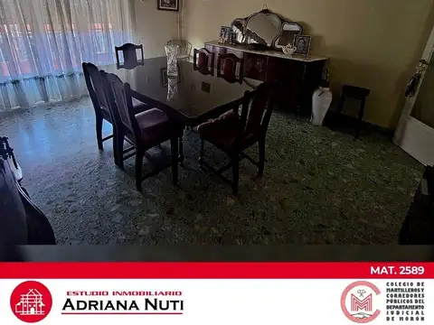 Casa 6 ambientes con 3 baños