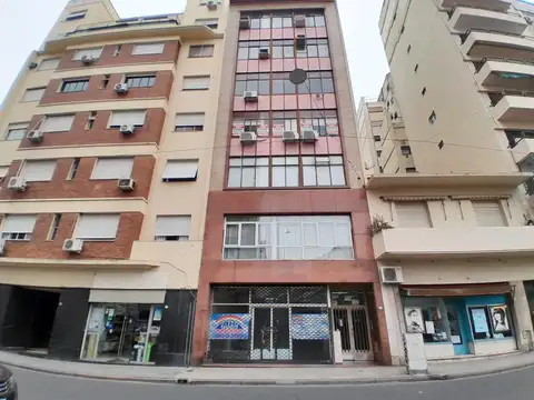 Alquiler  de  Oficina .  Oportunidad. Monserrat