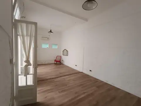 Depto Tipo Casa 3 ambientes con 2 baños