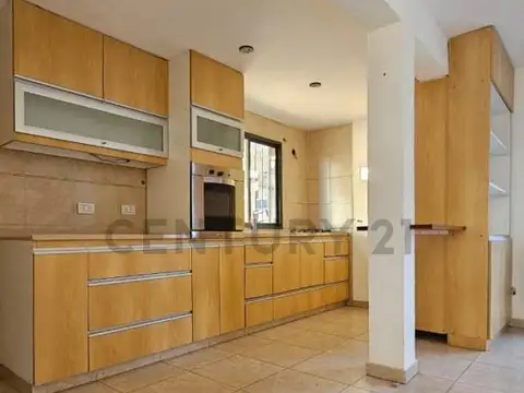 Depto Tipo Casa en Venta en Maipu, USD 78.000