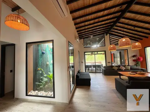 Casa en venta - 5 Dormitorios 7 Baños - Pinamar