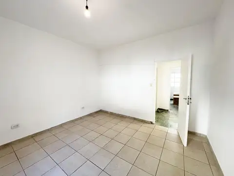 Depto Tipo Casa en Alquiler de 3 ambientes