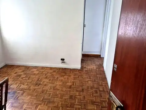 Bucarelli 2800, Piso 2