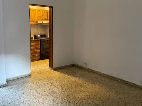 Depto Tipo Casa en Alquiler en Caballito, $ 900.000