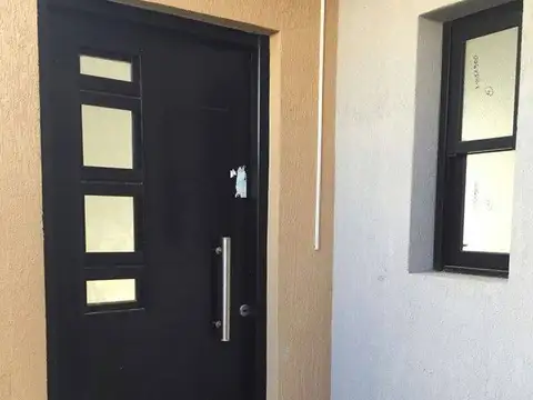 Senador Jose Pallares 700, Piso 1