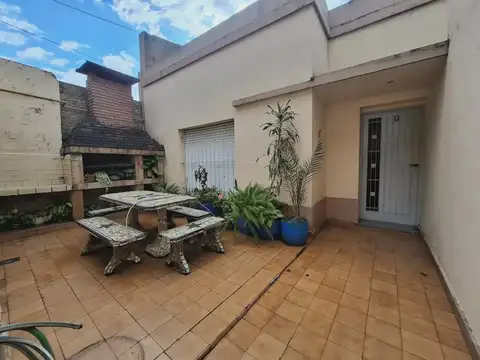 RESERVADO  -  CASA 3 AMBIENTES CON DOBLE GARAGE