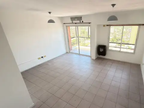 Departamento 4 ambientes con 2 baños