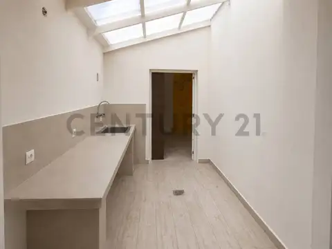 Casa 3 ambientes con 1 baño